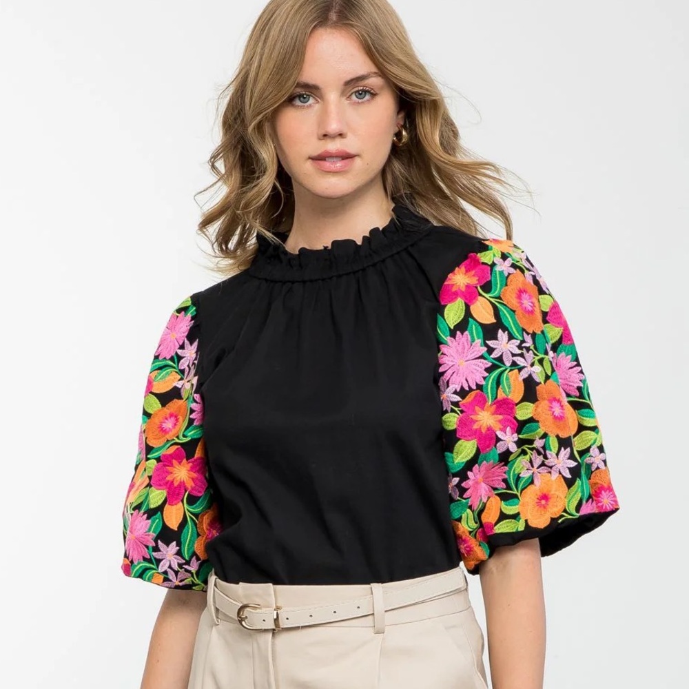 THML Anthropologie Floral Embroidered Puff Sleeve Top - Picture 2 of 12